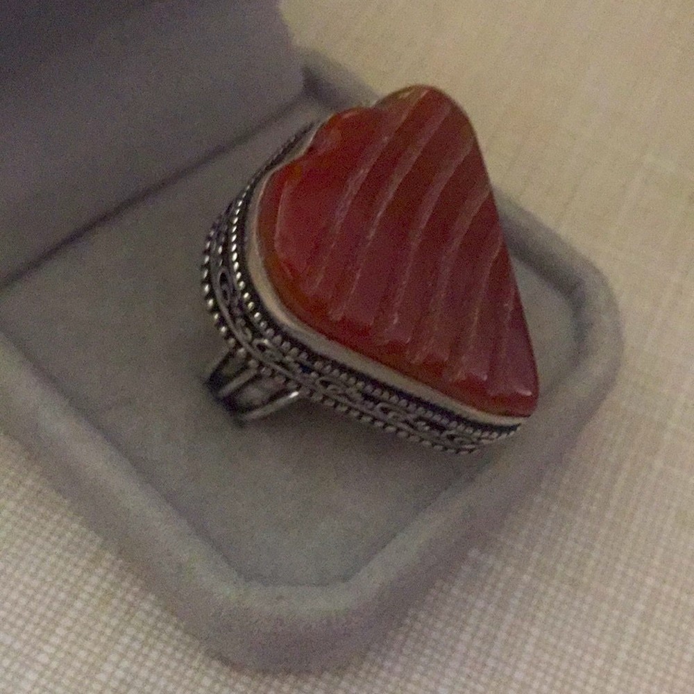 New Pretty Carved Carnelian design Ring - Picture 3 of 13